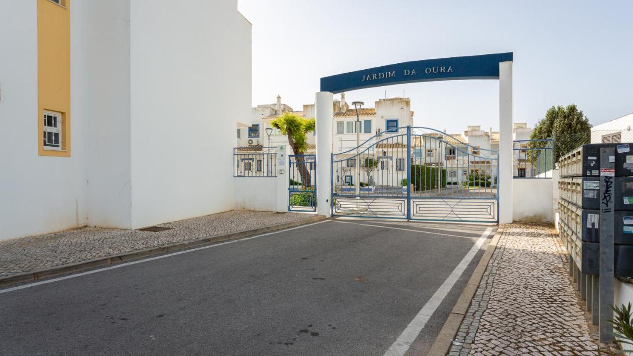 3br With Pool And Ac By The By Lovelystay *