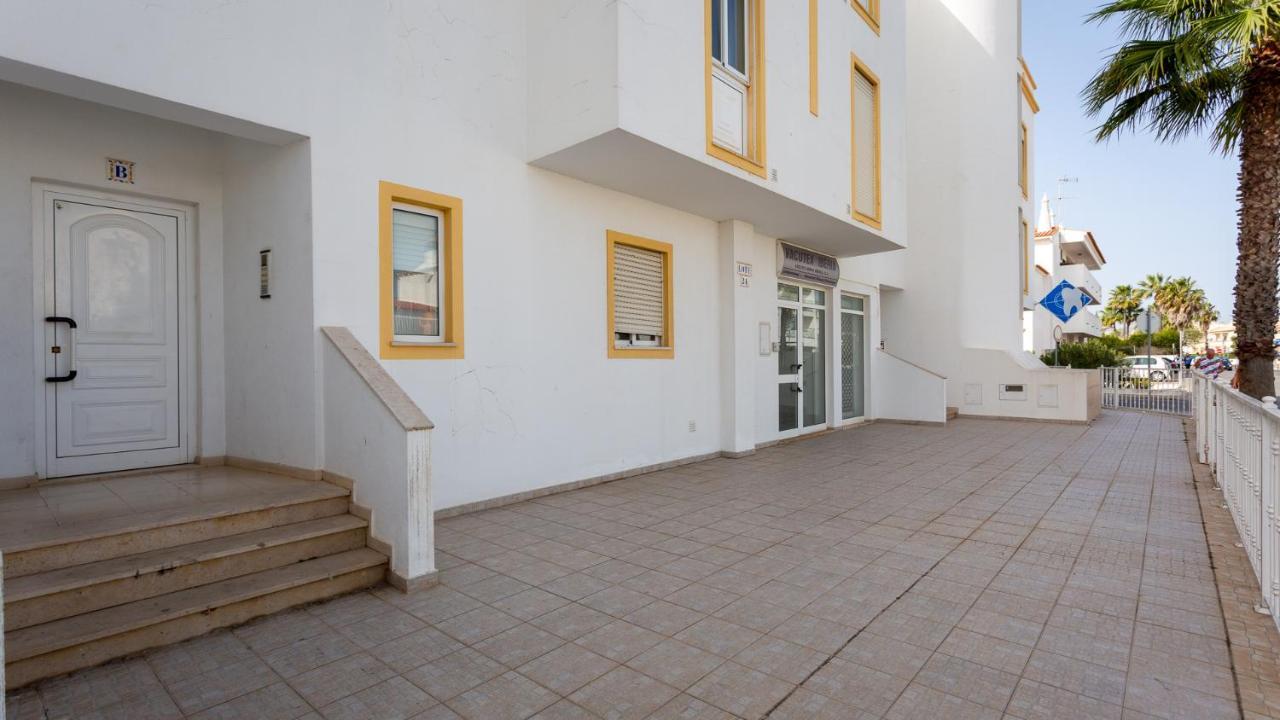 3br With Pool And Ac By The By Lovelystay *